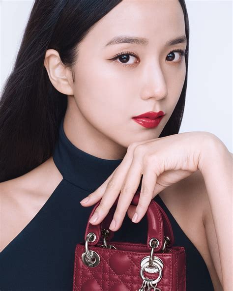 jisoo dior ad.